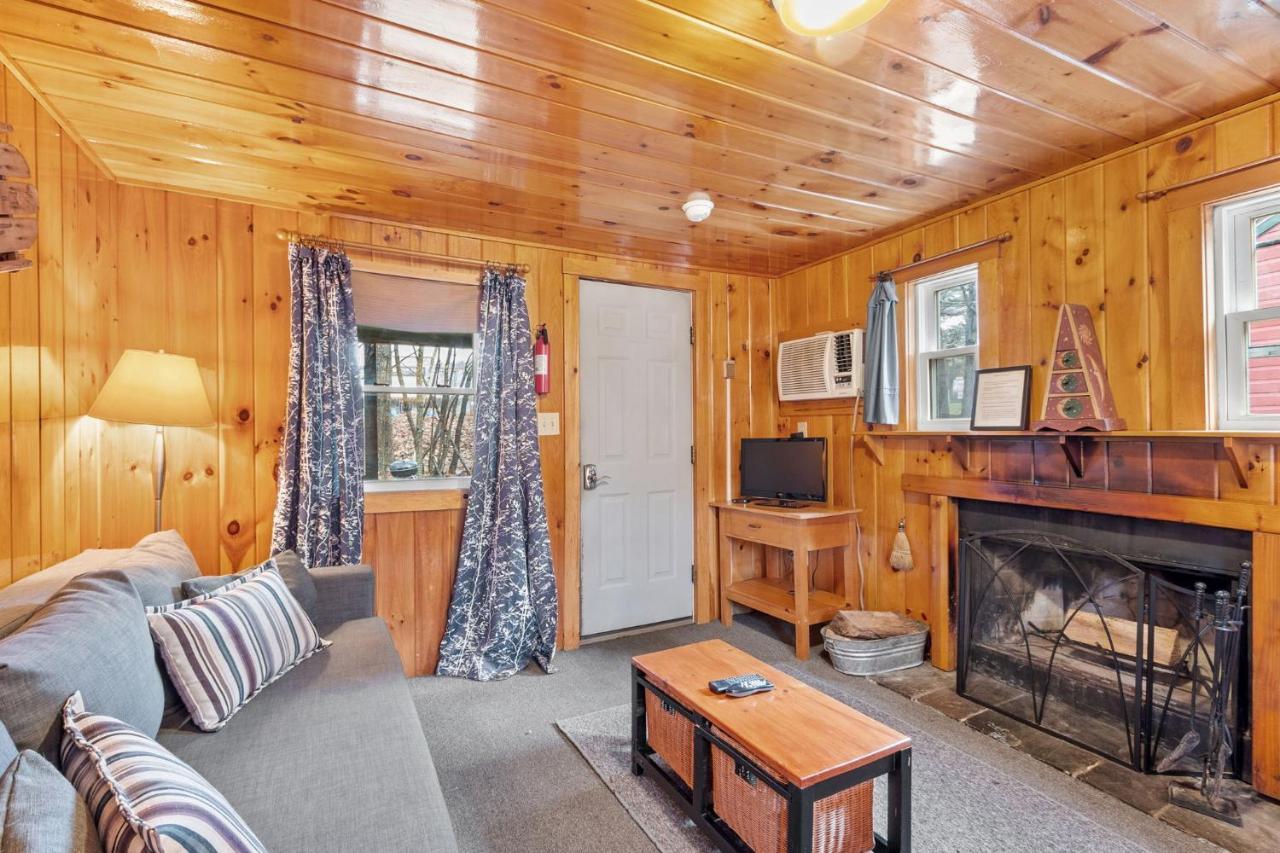 Sun Valley Cottages Laconia Exterior photo