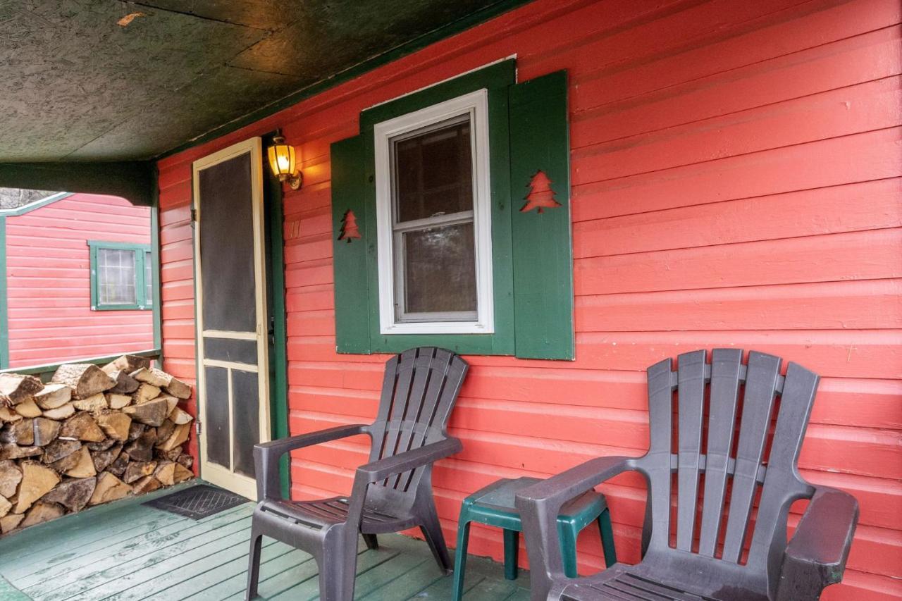 Sun Valley Cottages Laconia Exterior photo