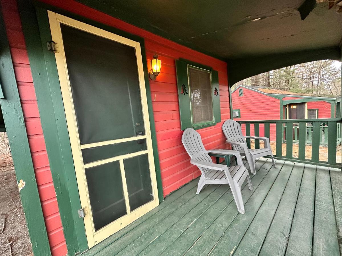 Sun Valley Cottages Laconia Exterior photo