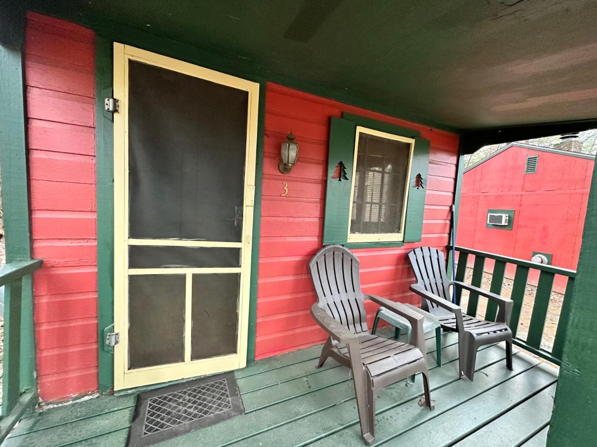 Sun Valley Cottages Laconia Exterior photo